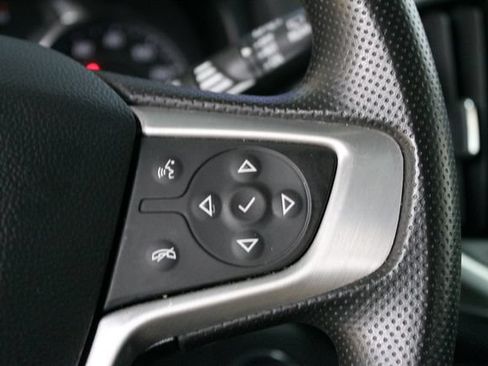 Used 2024 GMC Terrain SLE FWD image 16