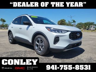 Used 2025 Ford Escape ST-Line FWD video 1