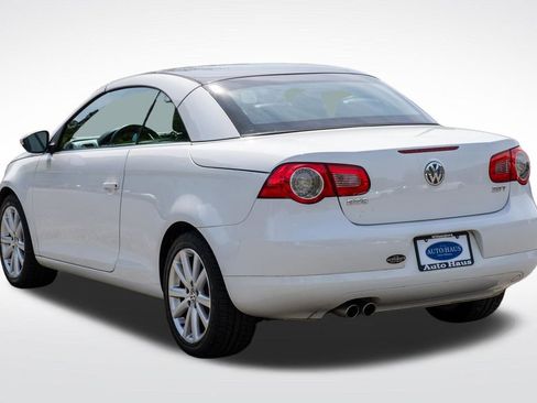 Used 2010 Volkswagen Eos Komfort FWD image 27