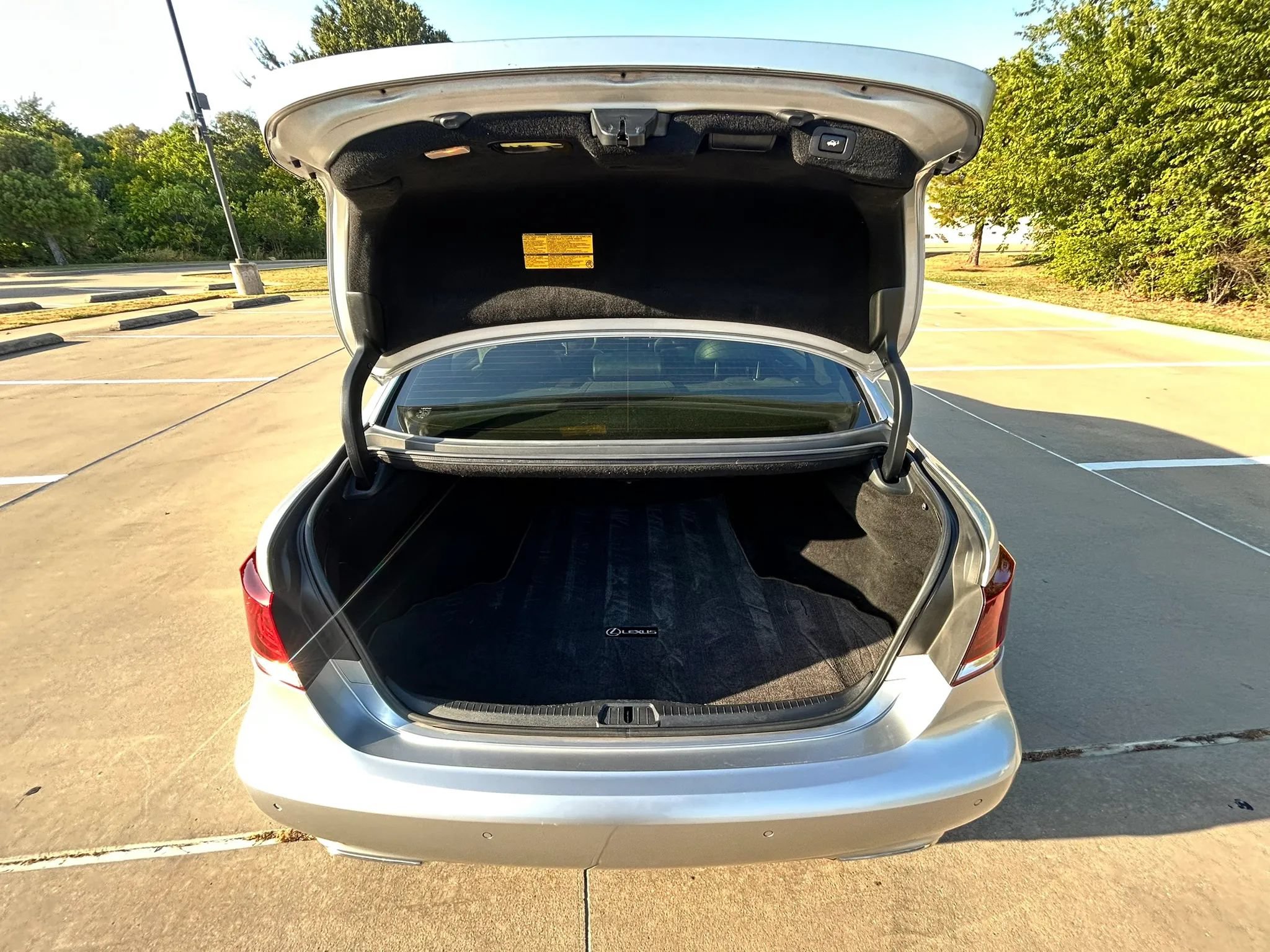 Used 2013 Lexus LS 460 w/ F-Sport Pkg RWD image 10