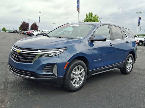 Used 2024 Chevrolet Equinox LT AWD/4WD image 3