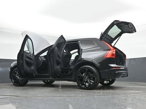 Used 2024 Volvo XC60 B5 Ultimate w/ Protection Package Premier AWD/4WD image 57