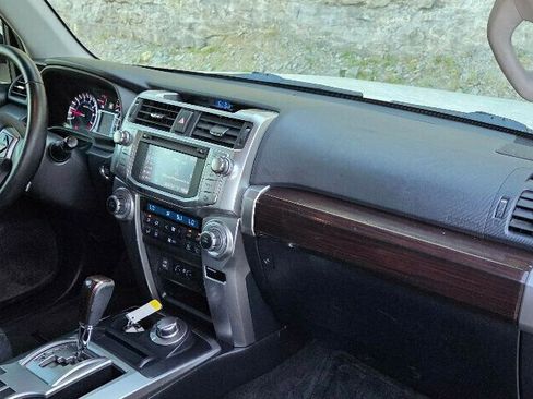Used 2016 Toyota 4Runner Limited AWD/4WD image 20