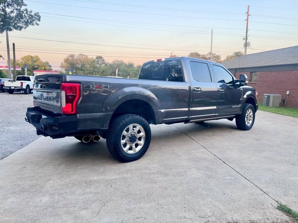 Used 2017 Ford F250 Platinum w/ Platinum Ultimate Package AWD/4WD image 7