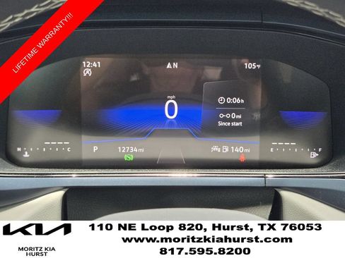 Used 2024 Volkswagen Taos SE w/ Panoramic Sunroof Package FWD image 6