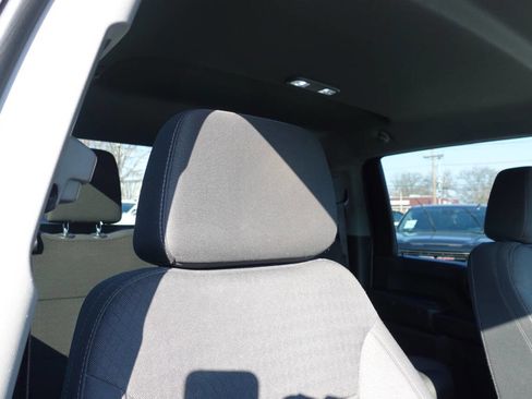 Used 2024 Chevrolet Silverado 2500 Custom w/ Custom Value Package image 32