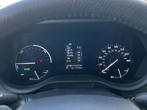 Used 2023 Toyota Sienna XLE FWD image 22