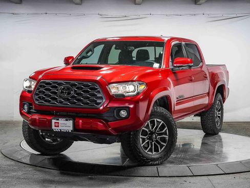 Used 2023 Toyota Tacoma TRD Sport w/ Advanced Technology Package AWD/4WD image 1