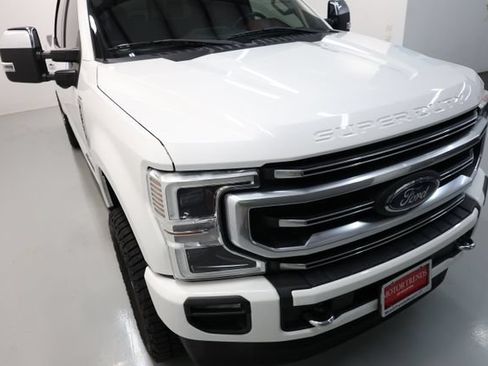 Used 2022 Ford F350 Platinum w/ FX4 Off-Road Package AWD/4WD image 63