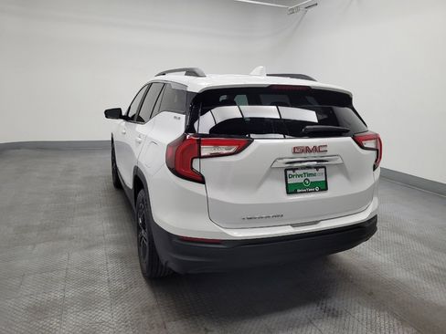 Used 2022 GMC Terrain SLE w/ Driver Convenience Package image 6