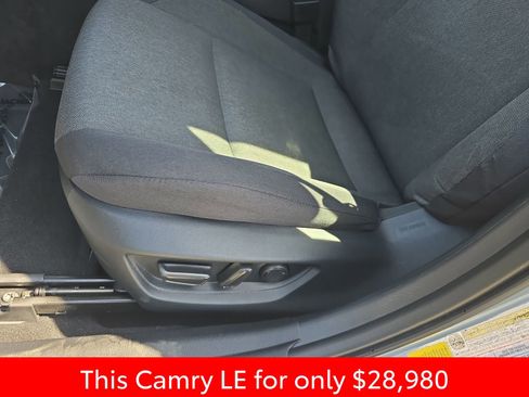 Used 2025 Toyota Camry LE w/ Convenience Package image 35