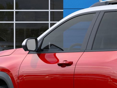 New 2025 Chevrolet Equinox LT w/ Convenience Package II image 12