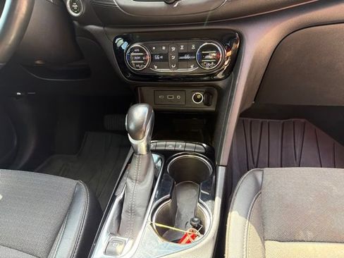 Used 2020 Buick Encore GX Select FWD image 18