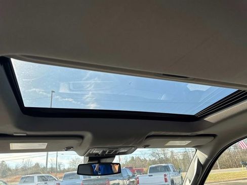 Used 2022 Chevrolet Silverado 1500 LTZ image 20