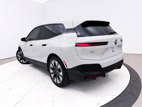 Used 2024 BMW iX xDrive50 w/ Premium Package image 2