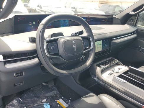 New 2025 Lincoln Navigator L Reserve w/ Jet Appearance Package AWD/4WD image 14