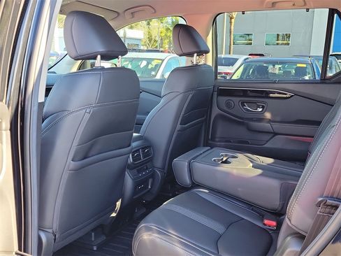 Certified 2025 Honda Pilot EX-L image 15