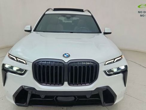 Used 2023 BMW X7 xDrive40i w/ Executive Package AWD/4WD image 13