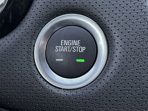 Certified 2025 Cadillac XT5 Premium Luxury image 21