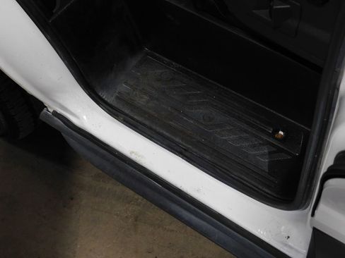 Used 2018 Ford Transit 150 XLT image 41