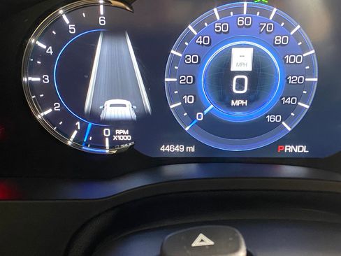 Used 2019 Cadillac Escalade Premium Luxury image 20