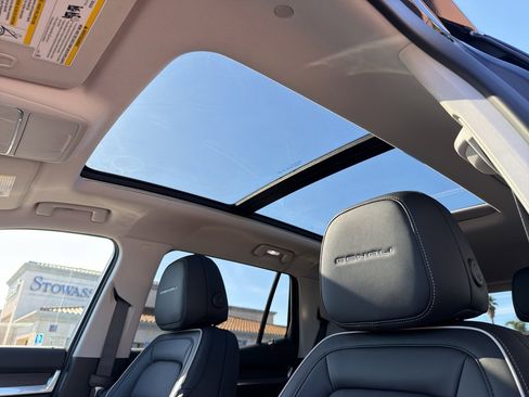 New 2026 GMC Terrain Denali image 18