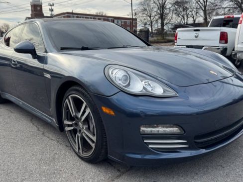 Used 2011 Porsche Panamera RWD image 10