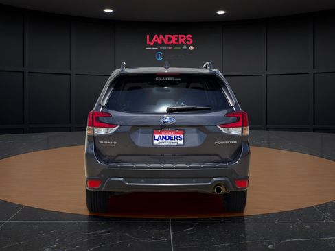 Used 2023 Subaru Forester Limited AWD/4WD image 3