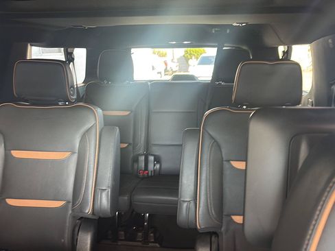 Used 2023 GMC Yukon XL AT4 w/ AT4 Premium Package AWD/4WD image 29