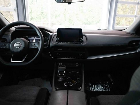 Used 2023 Nissan Rogue SV AWD/4WD image 21