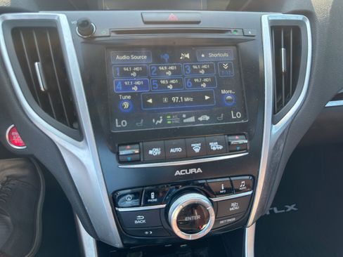 Used 2015 Acura TLX w/ Technology Package FWD image 10