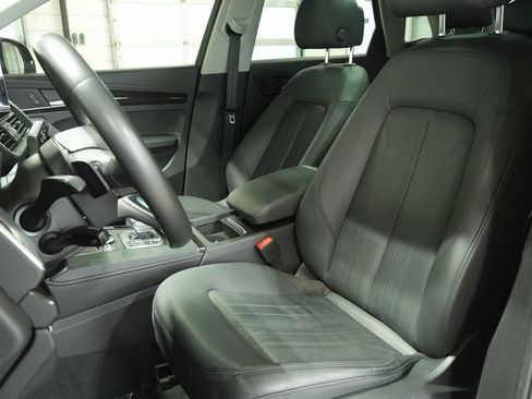 Used 2020 Audi Q5 2.0T Premium Plus w/ Premium Plus Package image 23