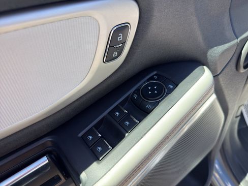 Certified 2025 Ford Expedition Active AWD/4WD image 17