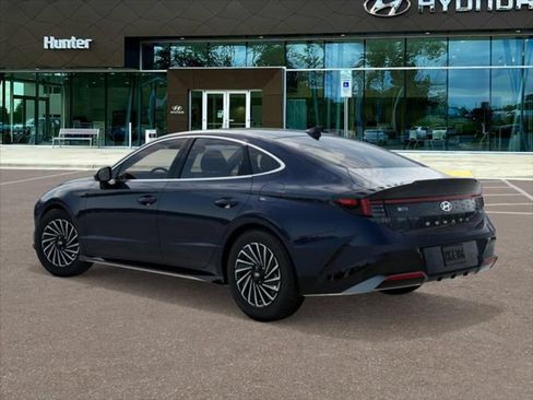 Used 2026 Hyundai Sonata SEL FWD image 5