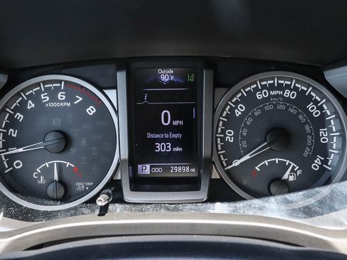 Used 2019 Toyota Tacoma SR5 RWD image 32