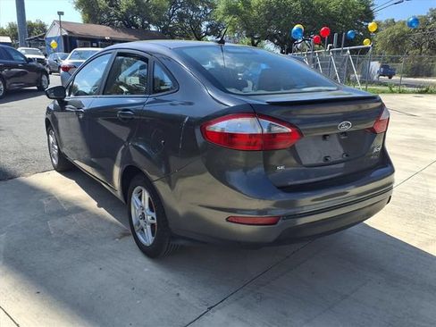 Used 2017 Ford Fiesta SE FWD image 5