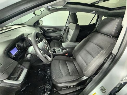 Used 2022 GMC Terrain SLE w/ Driver Convenience Package image 13