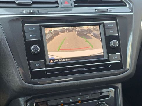 Used 2020 Volkswagen Tiguan S AWD/4WD image 23
