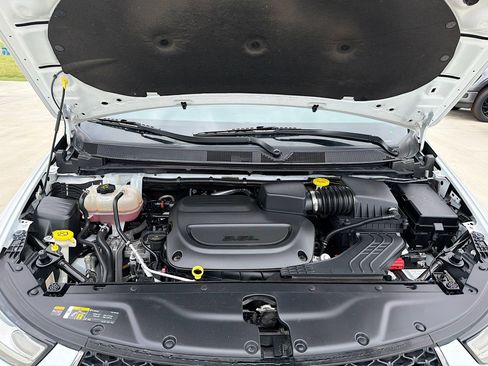 Used 2023 Chrysler Pacifica Touring-L FWD image 30