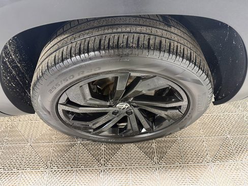 Used 2022 Volkswagen Atlas SE w/ Black Wheel Package image 20