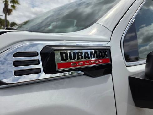 New 2026 GMC Sierra 3500 SLE w/ SLE Value Package image 3