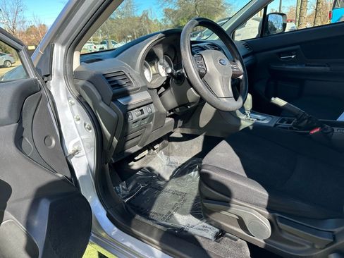 Used 2012 Subaru Impreza 2.0i Premium w/ All-Weather Pkg image 10