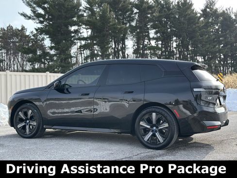 Certified 2025 BMW iX xDrive50 w/ Premium Package image 7