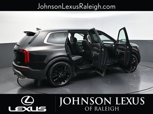 Used 2022 Kia Telluride SX w/ Towing Package FWD image 24
