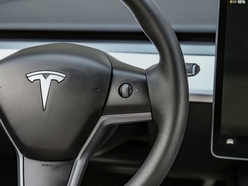 Used 2023 Tesla Model 3 Performance image 25