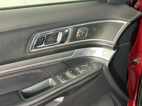Used 2018 Ford Explorer Sport w/ Equipment Group 401A AWD/4WD image 15