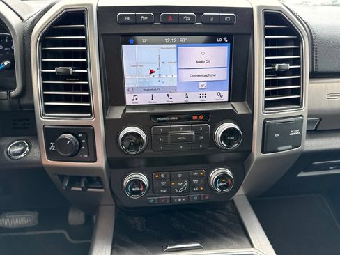Used 2019 Ford F250 Platinum w/ Platinum Ultimate Package AWD/4WD image 18