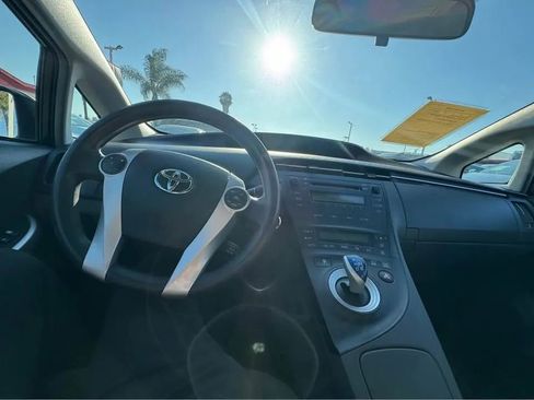 Used 2010 Toyota Prius Two image 6