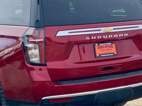 Used 2021 Chevrolet Suburban High Country image 14