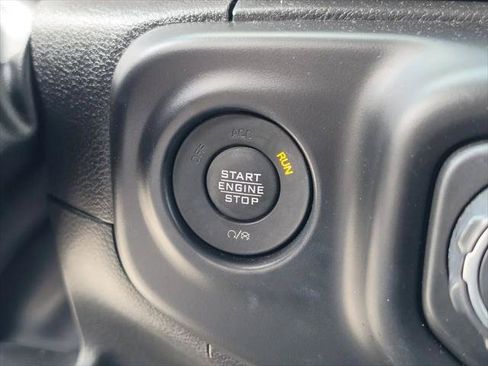 Certified 2023 Jeep Wrangler Unlimited Sahara AWD/4WD image 31